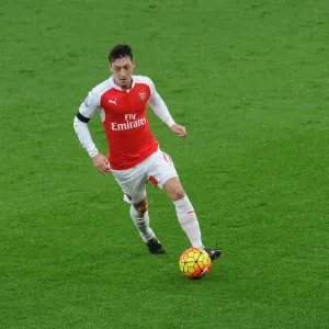 Mesut Ozil in Action: Arsenal vs Newcastle United, Premier League 2015-16