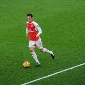 Mesut Ozil in Action: Arsenal vs Newcastle United, Premier League 2015-16