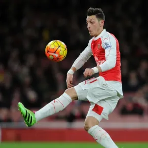 Mesut Ozil in Action: Arsenal vs Southampton, Premier League 2015-16