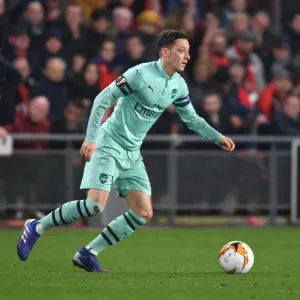 Mesut Ozil in Action: Arsenal vs. Stade Rennais, UEFA Europa League (2018-19)
