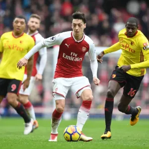 Mesut Ozil in Action: Arsenal vs. Watford, Premier League 2017-18