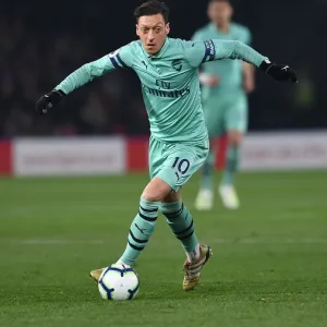 Mesut Ozil in Action: Arsenal vs. Watford, Premier League 2018-19