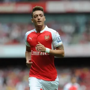 Mesut Ozil in Action: Arsenal vs. West Ham United, 2015-16 Premier League