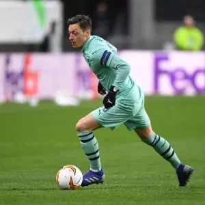 Mesut Ozil in Action: Arsenal's Europa League Clash at Stade Rennais (2018-19) Mesut Ozil in Action: Arsenal's Europa League Clash at Stade Rennais (2018-19)