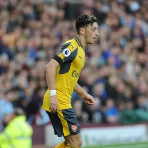 Mesut Ozil in Action: Burnley vs Arsenal, Premier League 2016-17 Mesut Ozil in Action: Burnley vs Arsenal, Premier League 2016-17