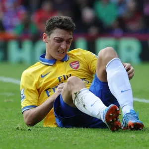 Mesut Ozil in Action: Crystal Palace vs. Arsenal, Premier League 2013-14