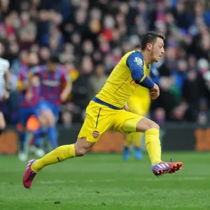 Mesut Ozil in Action: Crystal Palace vs Arsenal, Premier League 2014-15 Mesut Ozil in Action: Crystal Palace vs Arsenal, Premier League 2014-15