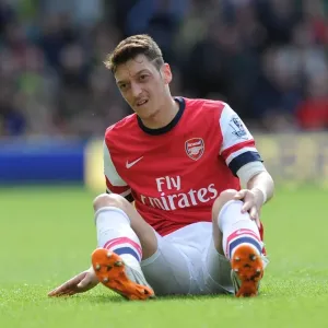 Mesut Ozil in Action: Norwich City vs Arsenal, Premier League 2013-2014