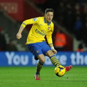 Mesut Ozil in Action: Southampton vs. Arsenal, Premier League 2013-14 Mesut Ozil in Action: Southampton vs. Arsenal, Premier League 2013-14