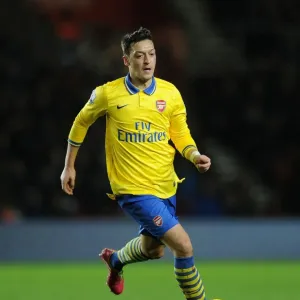 Mesut Ozil in Action: Southampton vs. Arsenal, Premier League 2013-14 Mesut Ozil in Action: Southampton vs. Arsenal, Premier League 2013-14