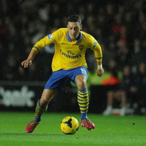 Mesut Ozil in Action: Southampton vs Arsenal, Premier League 2013-14 Mesut Ozil in Action: Southampton vs Arsenal, Premier League 2013-14