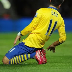 Mesut Ozil in Action: Southampton vs Arsenal, Premier League 2013-14 Mesut Ozil in Action: Southampton vs Arsenal, Premier League 2013-14