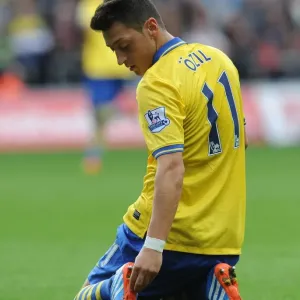 Mesut Ozil in Action: Swansea City vs. Arsenal, Premier League 2013-14 Mesut Ozil in Action: Swansea City vs. Arsenal, Premier League 2013-14