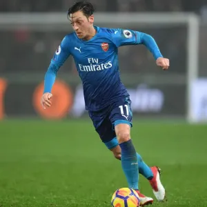Mesut Ozil in Action: Swansea City vs Arsenal, Premier League 2017-18 Mesut Ozil in Action: Swansea City vs Arsenal, Premier League 2017-18
