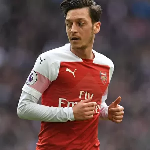Mesut Ozil in Action: Tottenham Hotspur vs Arsenal FC, Premier League 2018-19