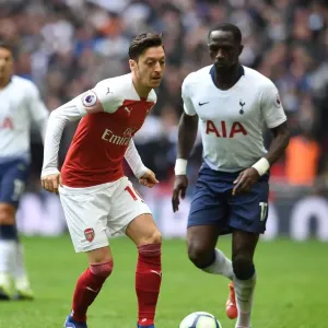 Mesut Ozil in Action: Tottenham vs. Arsenal, Premier League 2018-19 Mesut Ozil in Action: Tottenham vs. Arsenal, Premier League 2018-19