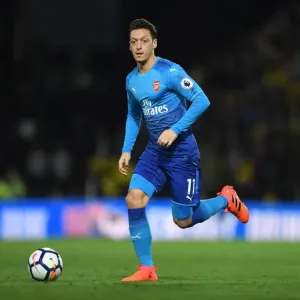 Mesut Ozil in Action: Watford vs Arsenal, Premier League 2017-18