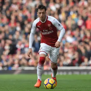 Mesut Ozil (Arsenal). Arsenal 2: 1 Swansea City. Premier League. Emirates Stadium Mesut Ozil (Arsenal). Arsenal 2: 1 Swansea City. Premier League. Emirates Stadium