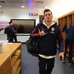 Mesut Ozil in Arsenal Changing Room: Pre-Match Focus (Arsenal FC vs Brighton & Hove Albion, 2019-20)
