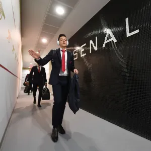 Mesut Ozil Print - Arsenal Changing Room Photo