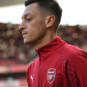 Mesut Ozil: Arsenal FC's No. 10 Ready for Action Against Watford FC (2018-19)