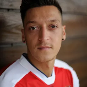 Mesut Ozil at Arsenal First Team Training 2016-17 Mesut Ozil at Arsenal First Team Training 2016-17