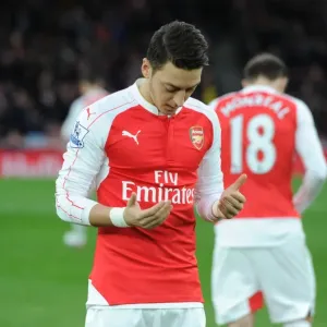 Mesut Ozil - Arsenal Football Club: Focus and Determination Before the Arsenal vs. Sunderland Match, 2015