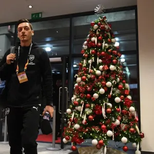 Mesut Ozil: Arsenal's Star Player Prepares for Qarabag Clash in Europa League