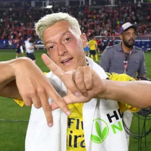 Mesut Ozil Faces Off Against Bayern Munich in International Champions Cup Showdown