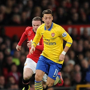 Mesut Ozil Outruns Wayne Rooney: Manchester United vs. Arsenal, Premier League 2013-14