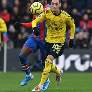 Mesut Ozil Under Pressure: A Tense Clash at Selhurst Park - Crystal Palace vs. Arsenal FC, Premier League 2019-20