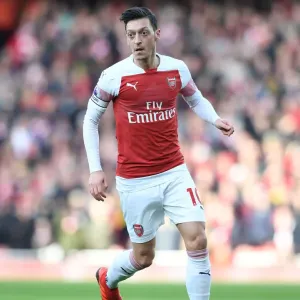 Mesut Ozil Print: Arsenal vs Burnley 2018-19 Mesut Ozil Print: Arsenal vs Burnley 2018-19