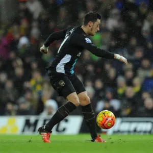 Mesut Ozil scores Arsenals goal. Norwich City 1: 1 Arsenal. Barclays Premier League Mesut Ozil scores Arsenals goal. Norwich City 1: 1 Arsenal. Barclays Premier League