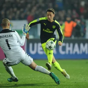 Mesut Ozil Scores the Third Goal: Arsenal's Victory over Ludogorets Razgrad in the UEFA Champions League (2016-17)