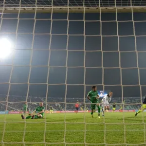 Mesut Ozil Scores Third Goal Against Ludogorets: Arsenal's Victory in UEFA Champions League Mesut Ozil Scores Third Goal Against Ludogorets: Arsenal's Victory in UEFA Champions League