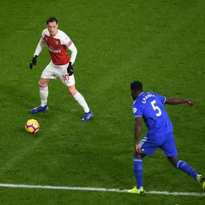 Mesut Ozil Shines: Arsenal Crushes Cardiff City (January 2019) Mesut Ozil Shines: Arsenal Crushes Cardiff City (January 2019)