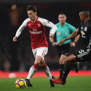 Mesut Ozil vs. Antonio Valencia: Battle at the Emirates - Arsenal vs. Manchester United (2017-18) Mesut Ozil vs. Antonio Valencia: Battle at the Emirates - Arsenal vs. Manchester United (2017-18)