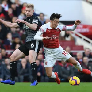 Mesut Ozil vs Ben Mee Print Mesut Ozil vs Ben Mee Print