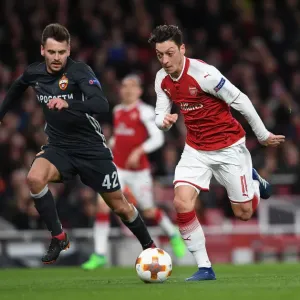 Mesut Ozil vs. Georgi Schennikov: A UEFA Europa League Battle