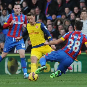 Mesut Ozil vs Joe Ledley: Intense Battle at Crystal Palace vs Arsenal, Premier League 2014-15 Mesut Ozil vs Joe Ledley: Intense Battle at Crystal Palace vs Arsenal, Premier League 2014-15