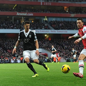 Mesut Ozil vs Jose Fonte: Intense Battle at Arsenal vs Southampton (2013-14)