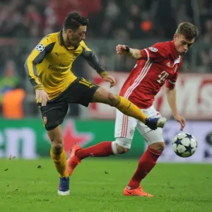 Mesut Ozil vs Joshua Kimmich: Battle in the UEFA Champions League - Bayern Munich vs Arsenal Mesut Ozil vs Joshua Kimmich: Battle in the UEFA Champions League - Bayern Munich vs Arsenal