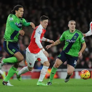 Mesut Ozil vs. Virgil van Dijk and Oriol Romeu: A Battle of Midfield Masters at the Emirates (2015-16) Mesut Ozil vs. Virgil van Dijk and Oriol Romeu: A Battle of Midfield Masters at the Emirates (2015-16)