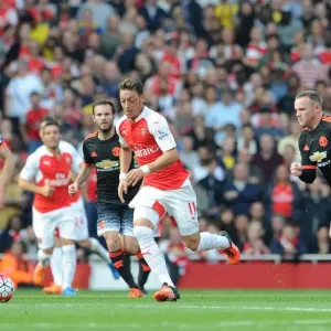 Mesut Ozil's Brilliance: Arsenal's 3-0 Triumph over Manchester United, 2015 Mesut Ozil's Brilliance: Arsenal's 3-0 Triumph over Manchester United, 2015