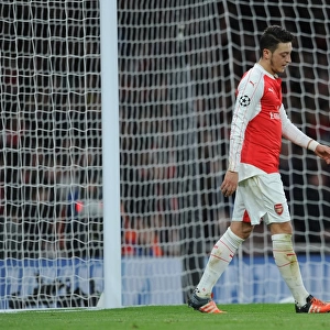 Mesut Ozil's Brilliant Display: Arsenal's Champions League Victory Over Dinamo Zagreb
