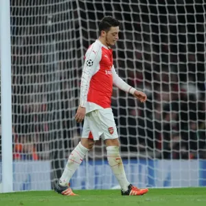 Mesut Ozil's Brilliant Display: Arsenal's Champions League Victory Over Dinamo Zagreb Mesut Ozil's Brilliant Display: Arsenal's Champions League Victory Over Dinamo Zagreb