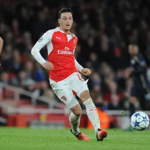 Mesut Ozil's Brilliant Performance: Arsenal Triumphs Over Dinamo Zagreb in Champions League Mesut Ozil's Brilliant Performance: Arsenal Triumphs Over Dinamo Zagreb in Champions League