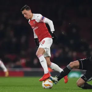 Mesut Ozil's Gorgeous Backheel: A Memorable Moment from Arsenal's Europa League Triumph over Qarabag