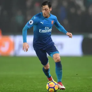 Mesut Ozil's Struggle: Arsenal's 3:1 Defeat at Swansea, January 30, 2018 Mesut Ozil's Struggle: Arsenal's 3:1 Defeat at Swansea, January 30, 2018