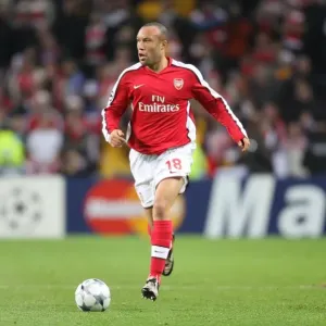 Mickael Silvestre (Arsenal) Mickael Silvestre (Arsenal)